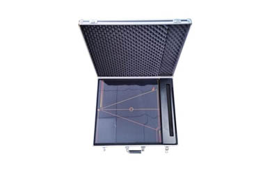What is the principle and function of the plantar pressure detector?