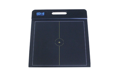 How does a gait analysis device measure plantar pressure and assess flat feet?