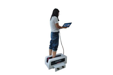 What are the significance and functions of a 3D intelligent foot scanner?